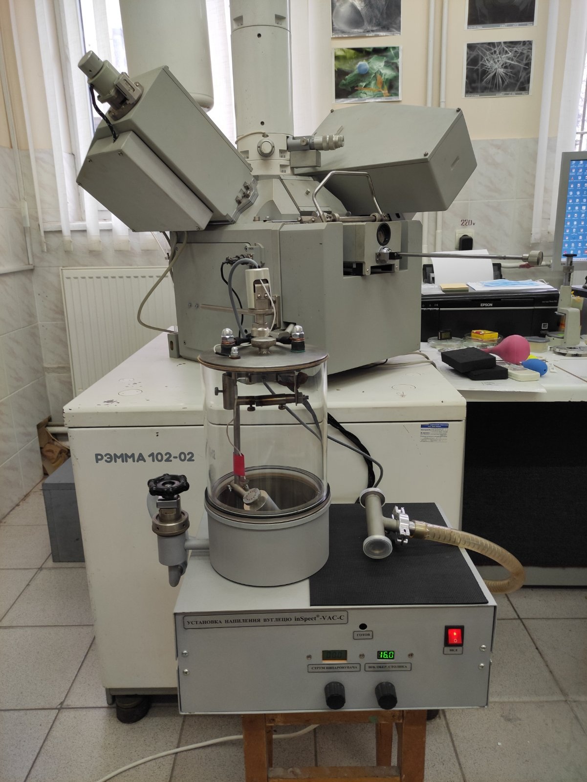 Vakuumnaya-ustanovka-napyleniya-ugleroda-inSpect-VAC-C (2)
